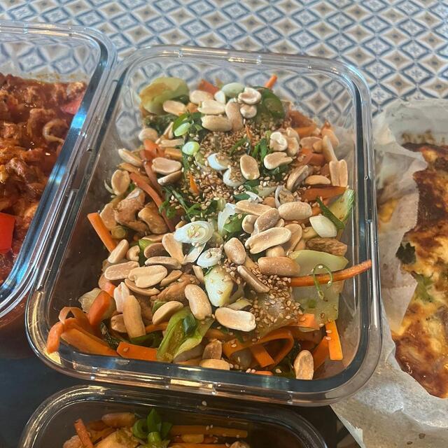 Wok asiatique au poulet et aux légumes