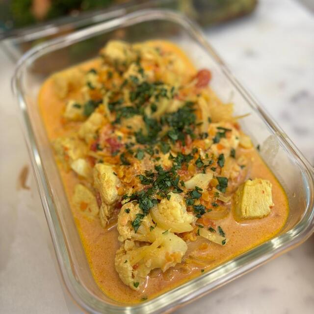 Dahl au poulet et au chou-fleur